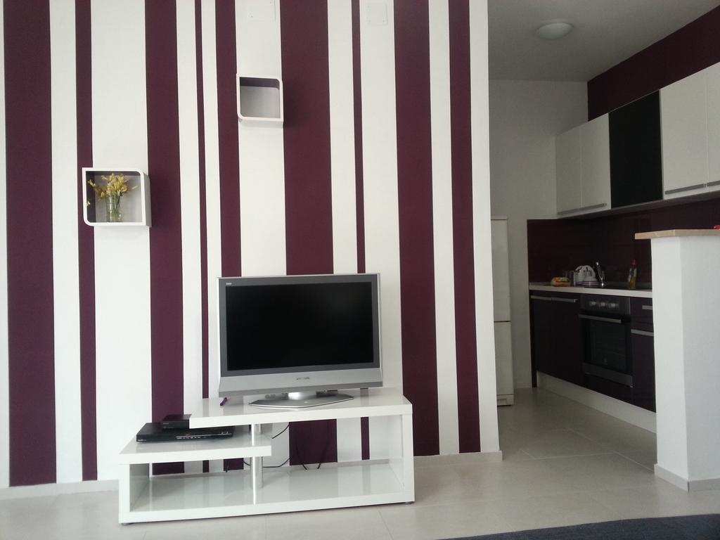 Apartment Tara Sumartin Habitación foto